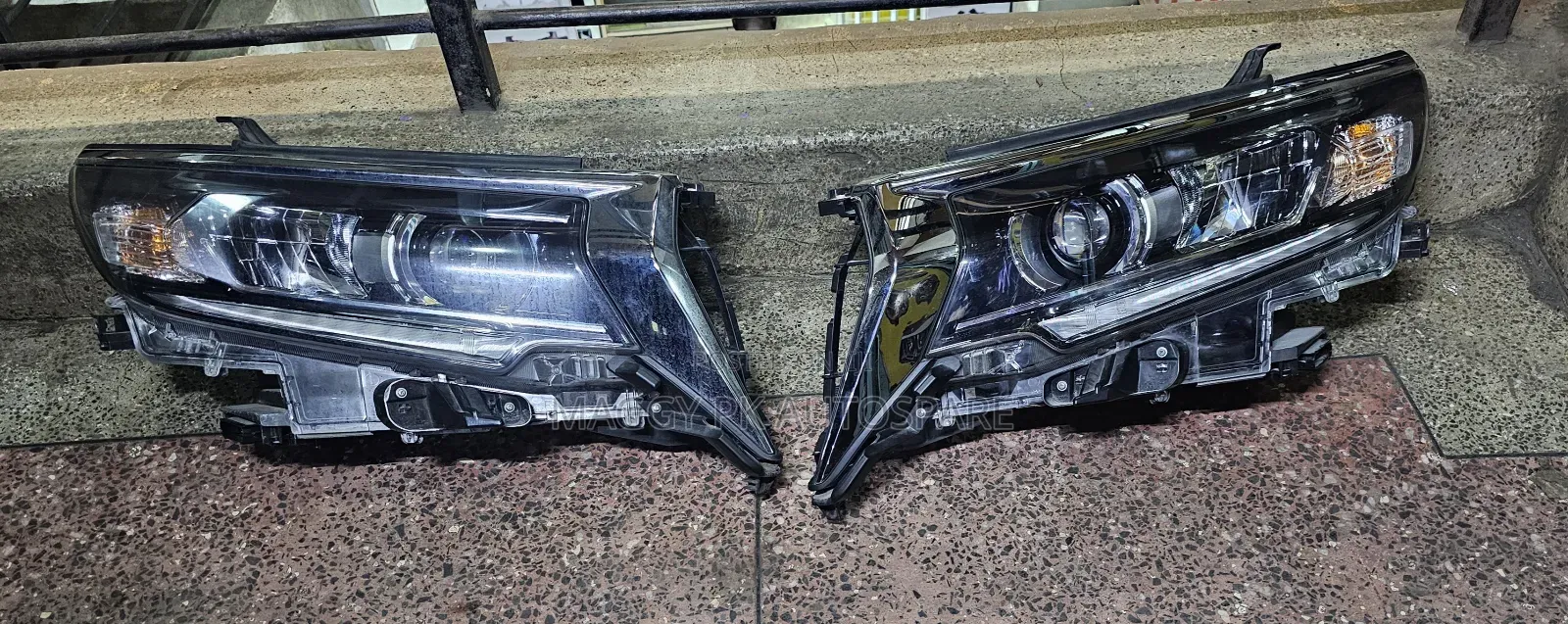 Toyota Prado 2015 Model 165 Headlight Xenon