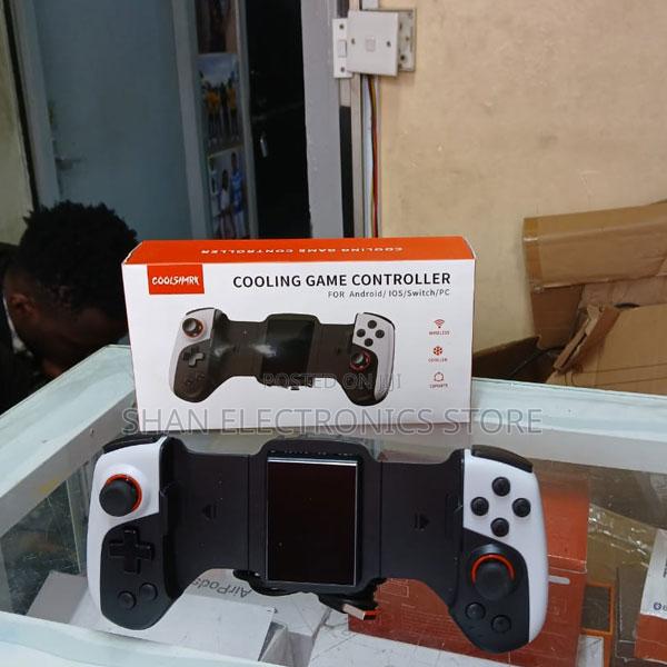 Phone Game Controller With Cooler for iPhone/Wireless - main view