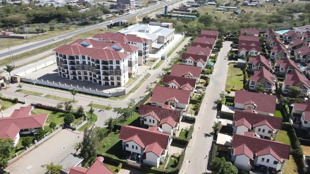 4bdrm Townhouse/Terrace in The Riverine Estate, Kitengela for sale - thumbnail 14