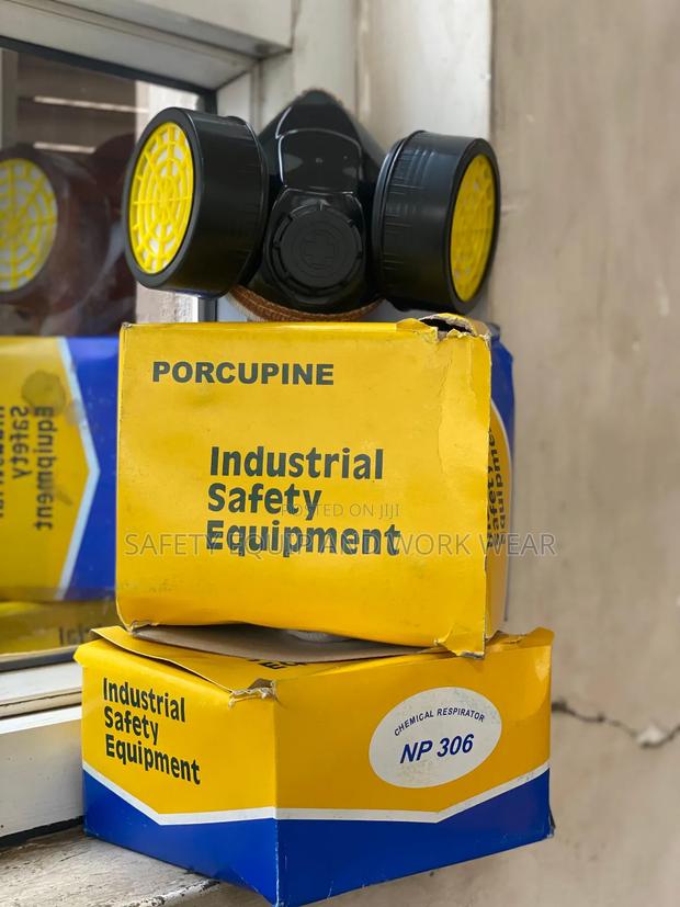 Chemical Respirators For Industrial Spray And Clean Up