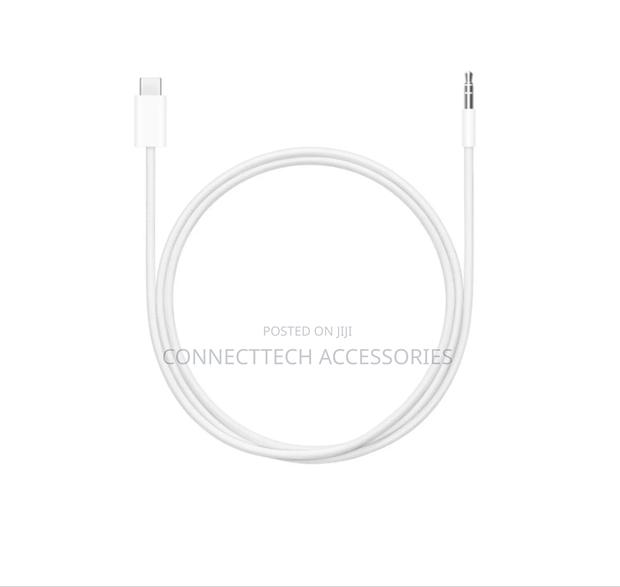 Apple Usb-c To 3.5 Mm Headphone Jack Adapter - thumbnail 2