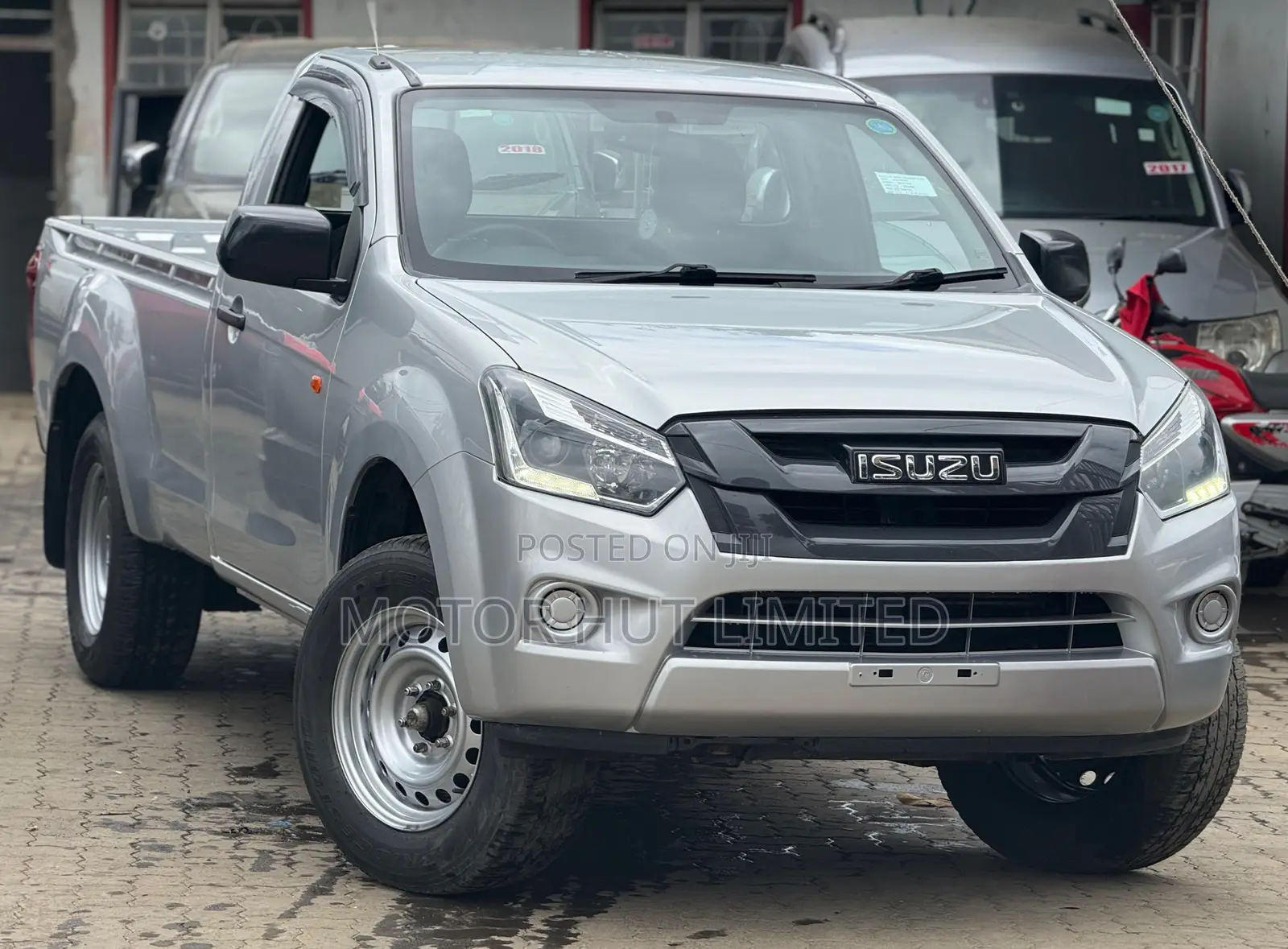 Isuzu D-MAX 2019 Silver