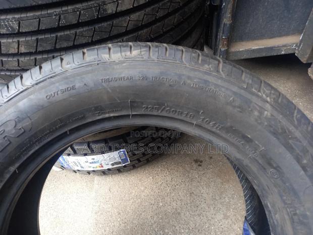 225/60r18 Comforser - thumbnail 3