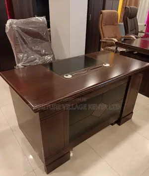 Office Desk:140cm Executive Boss Desk -Stylish Front