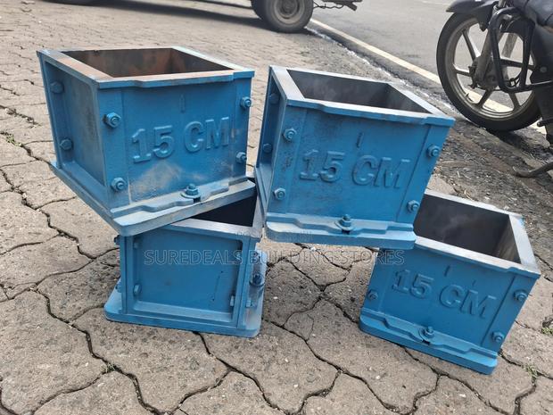 15cm Cast Iron Concrete Cube Mould - main view