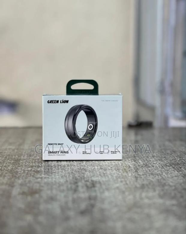 Green Lion Smart Ring And Tracker - main view