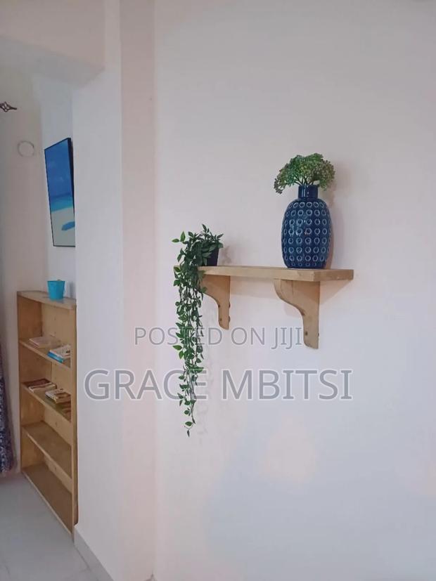 Lavish Studio Apartment With Balcony at Bombolulu - thumbnail 12