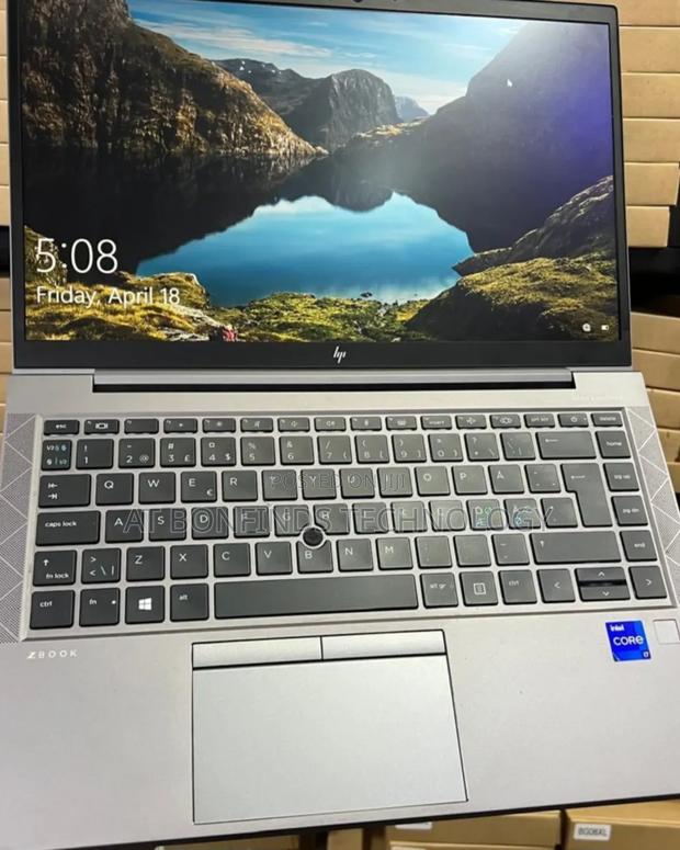 Laptop HP ZBook Firefly 14 G7 16GB Intel Core I7 SSD 512GB