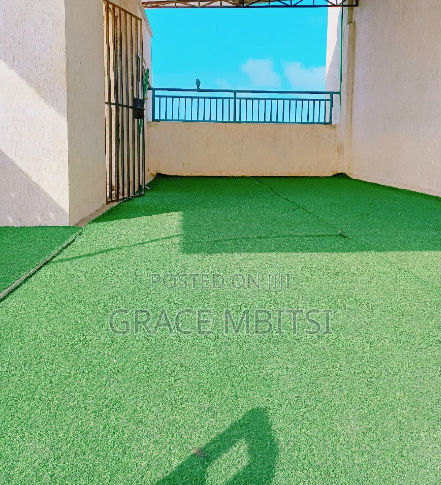 Lavish Studio Apartment With Balcony at Bombolulu