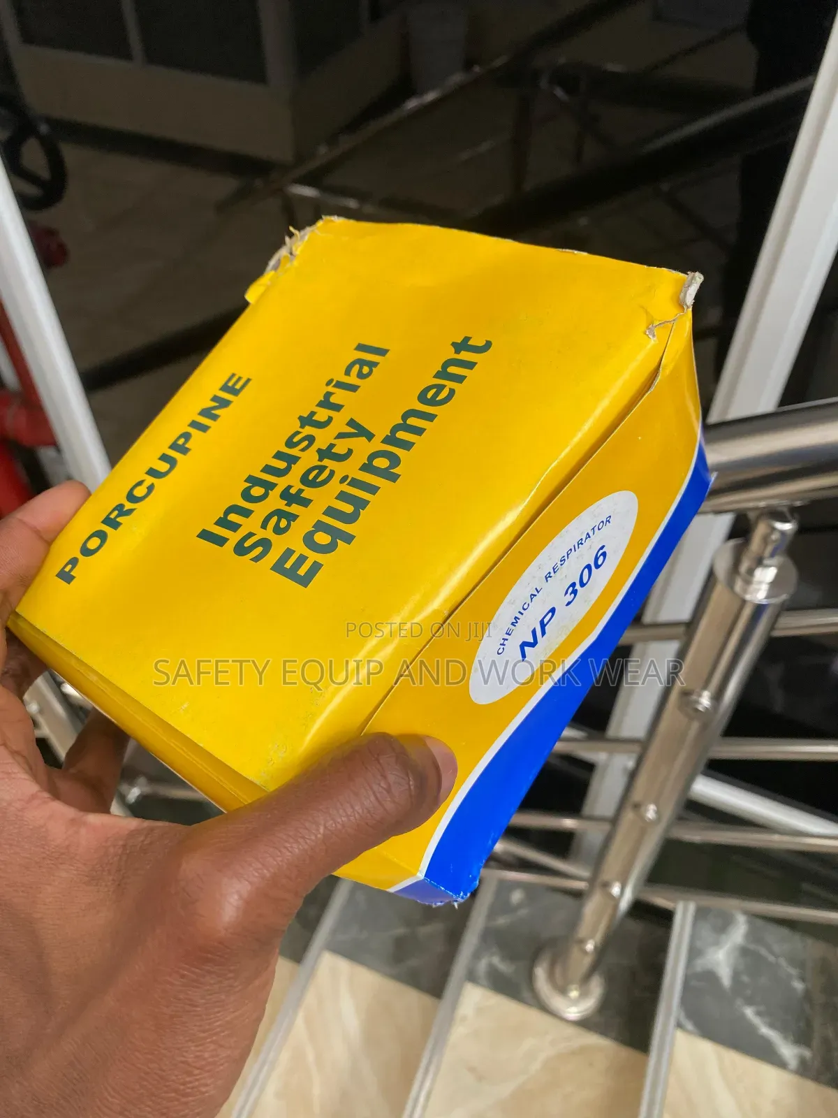 Chemical Respirators Egonomic For Long Hour Use.