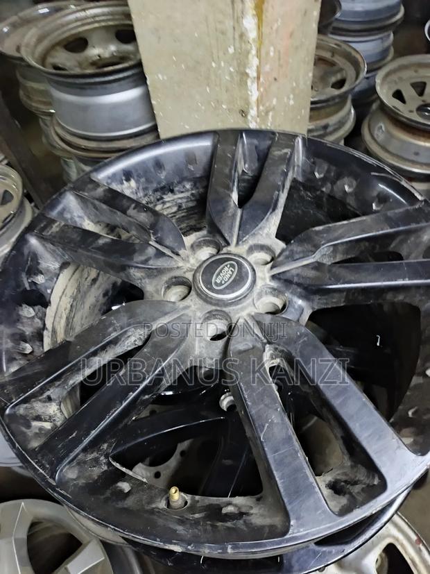 Size 20 Inch Landrover Sport Rims