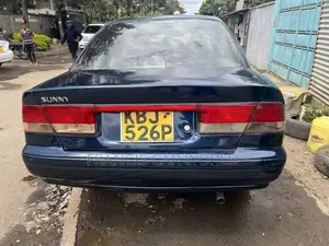 Nissan FB15 2005 Gray