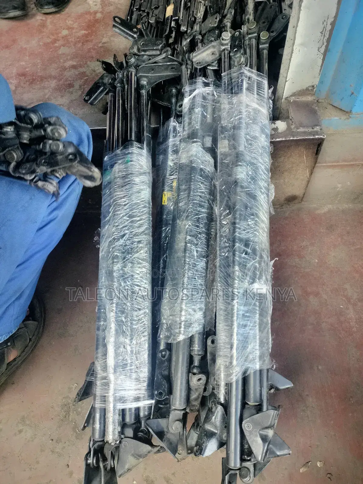 Boot Shocks for All Cars