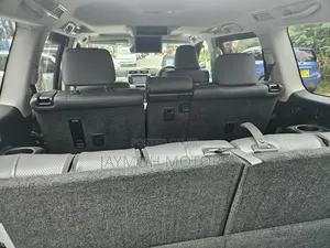 Toyota Land Cruiser Prado 2018 White