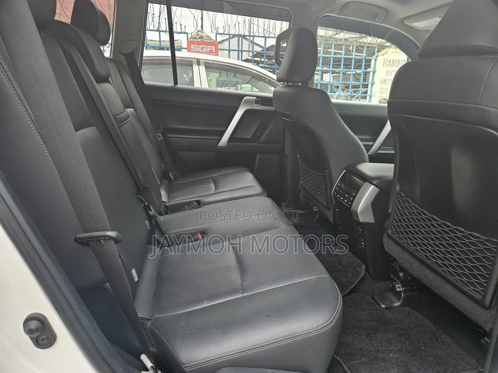 Toyota Land Cruiser Prado 2018 White