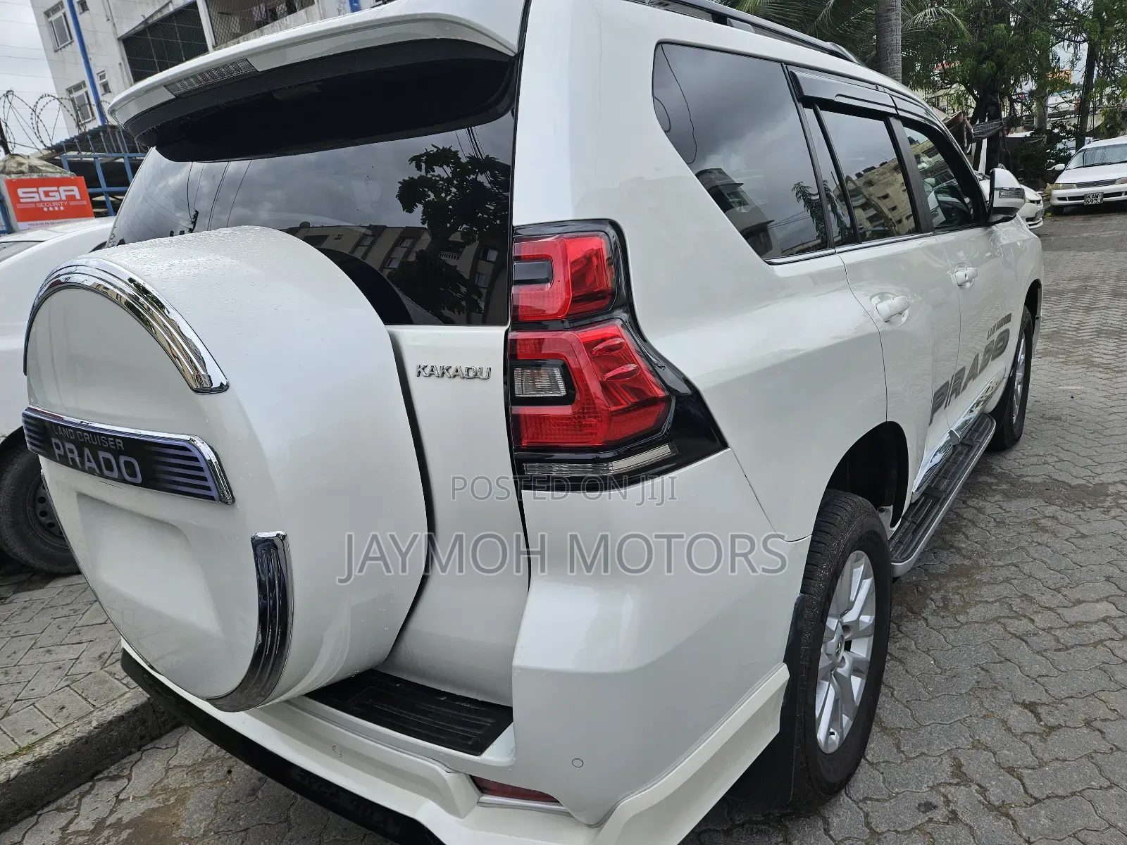 Toyota Land Cruiser Prado 2018 White