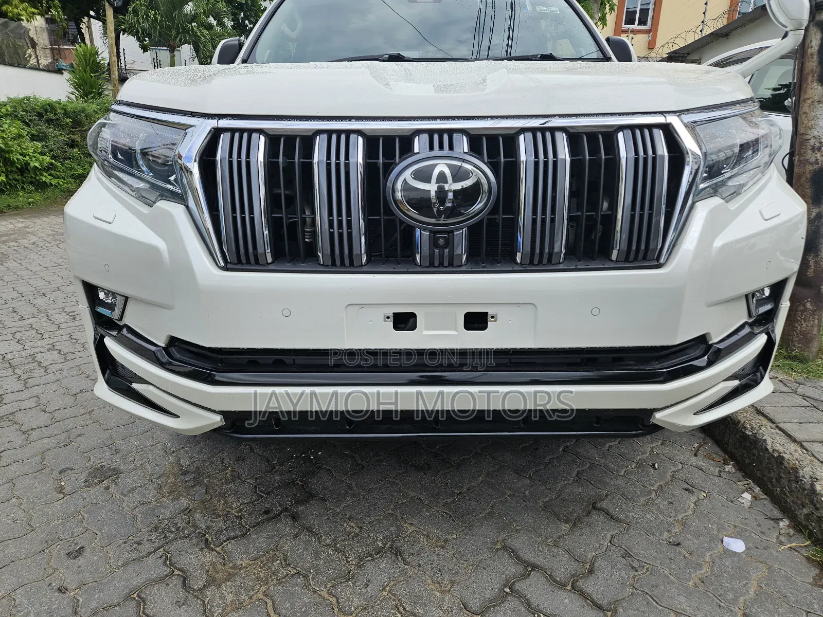 Toyota Land Cruiser Prado 2018 White