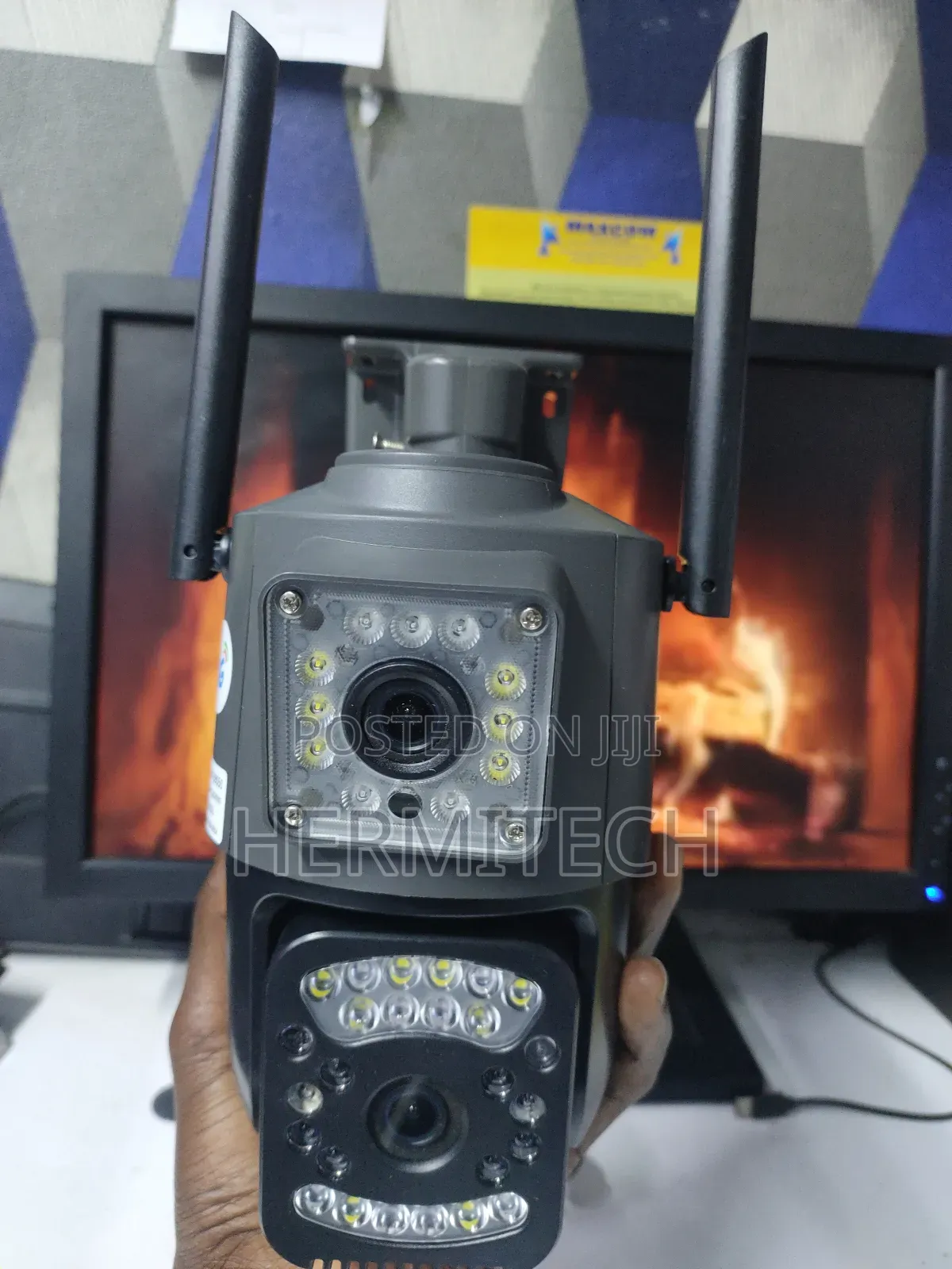 Dual Lense Electric Powered PTZ Camera