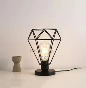 Uk- Nordic Style Iron Wire Table Lamp.