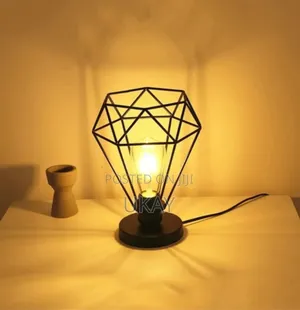 Uk- Nordic Style Iron Wire Table Lamp.