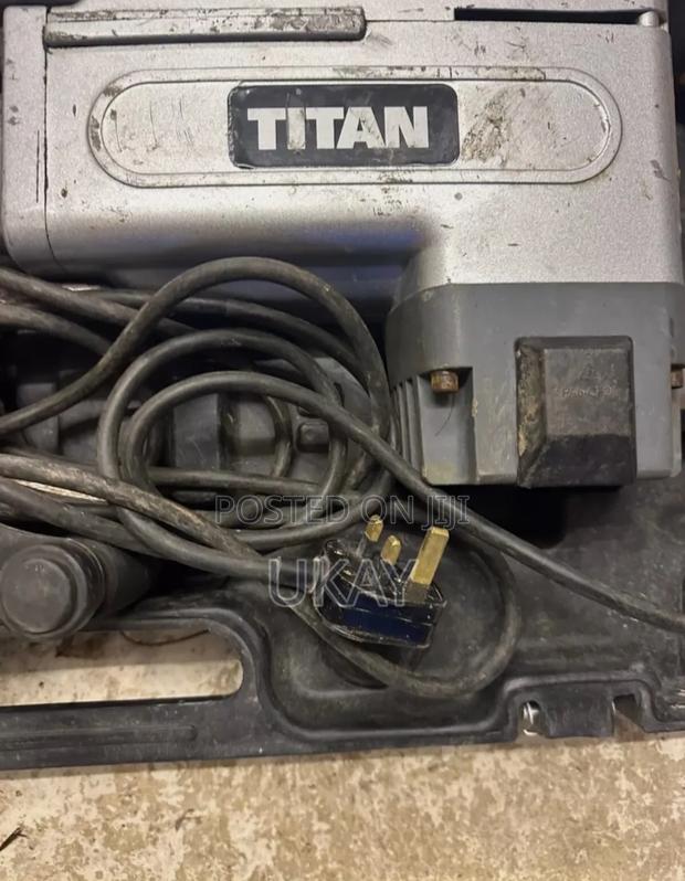 Uk- Titan Ttb280drh Breaker. - thumbnail 3