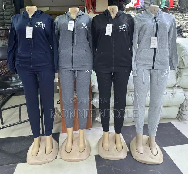 Stylish Teens Warm Tracksuit - thumbnail 3