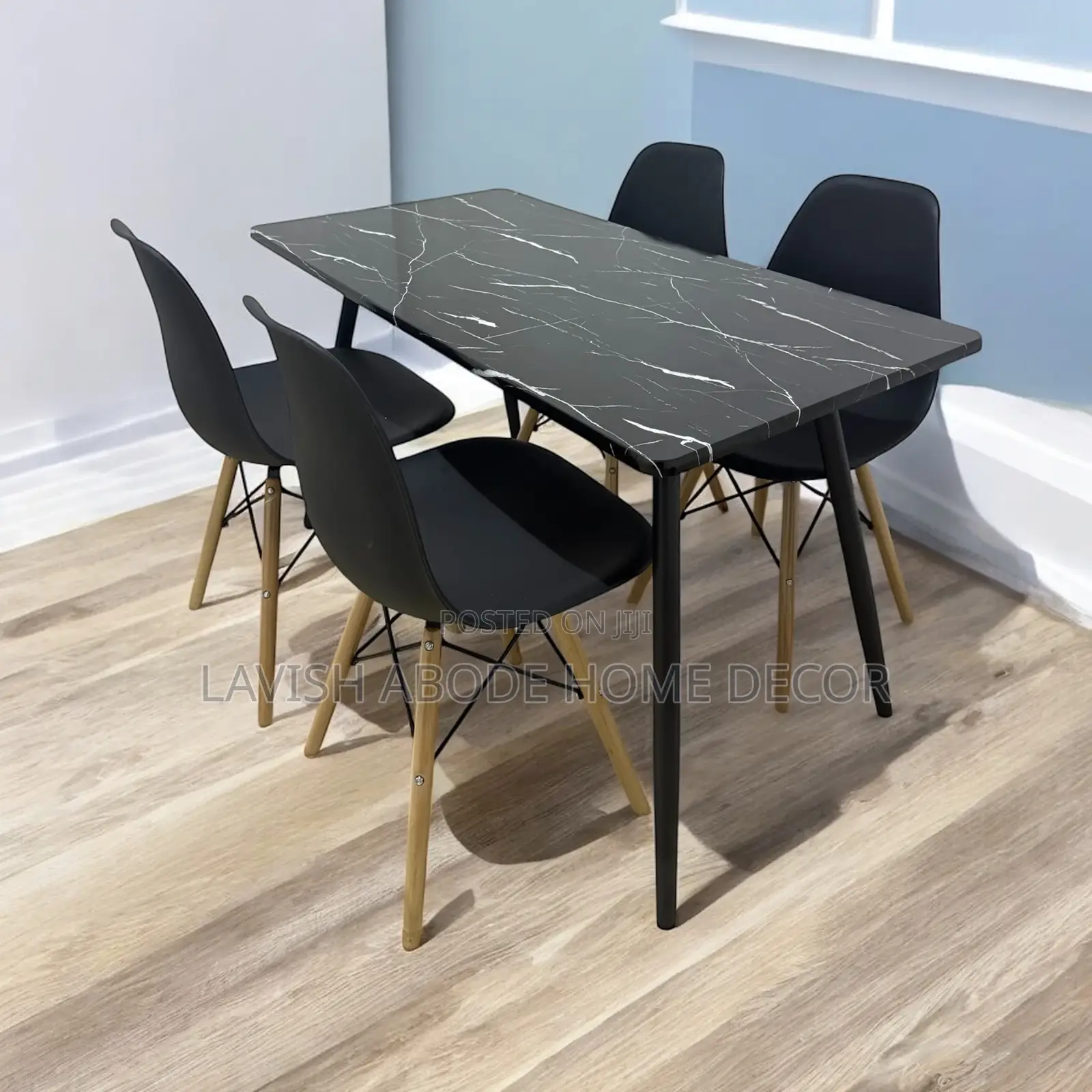 Dining Table With 4 Eames Chairs