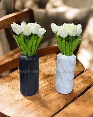 Ribbed Flower Vase With White Tulip Flowers