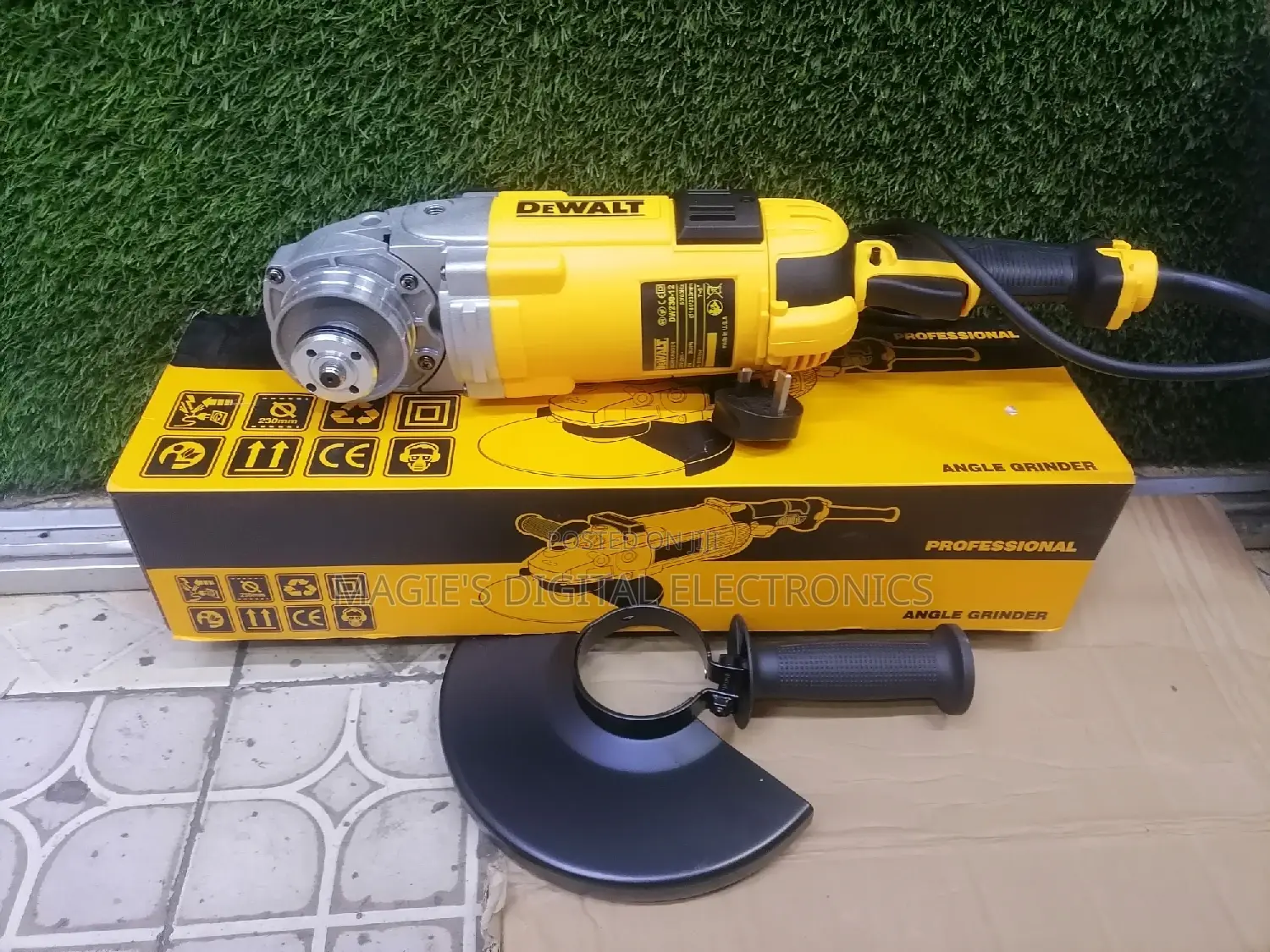 High Standard 9" 2600w Dewalt Angle Grinder