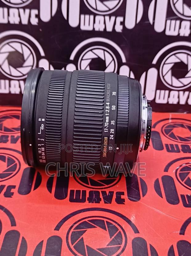 Nikon 17-70f2.8 Wide Sharp Lens - thumbnail 2