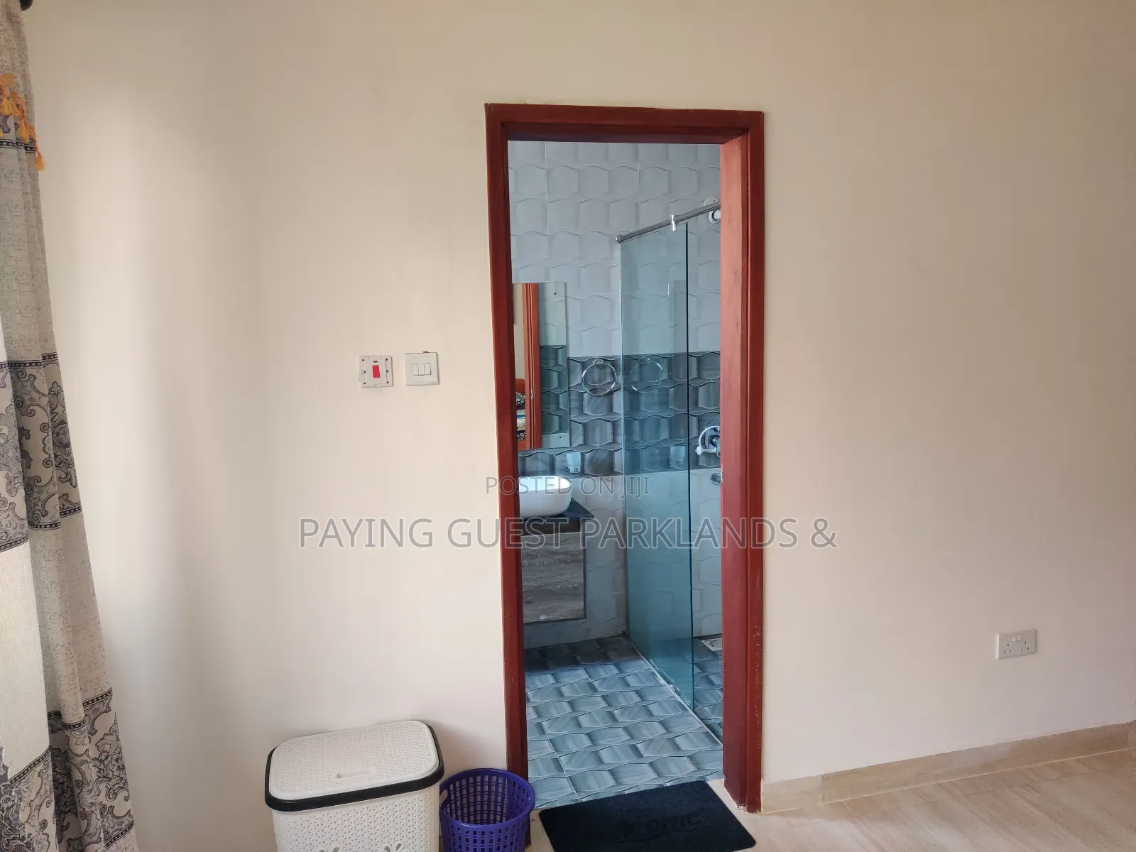 Paying Guest Parklands