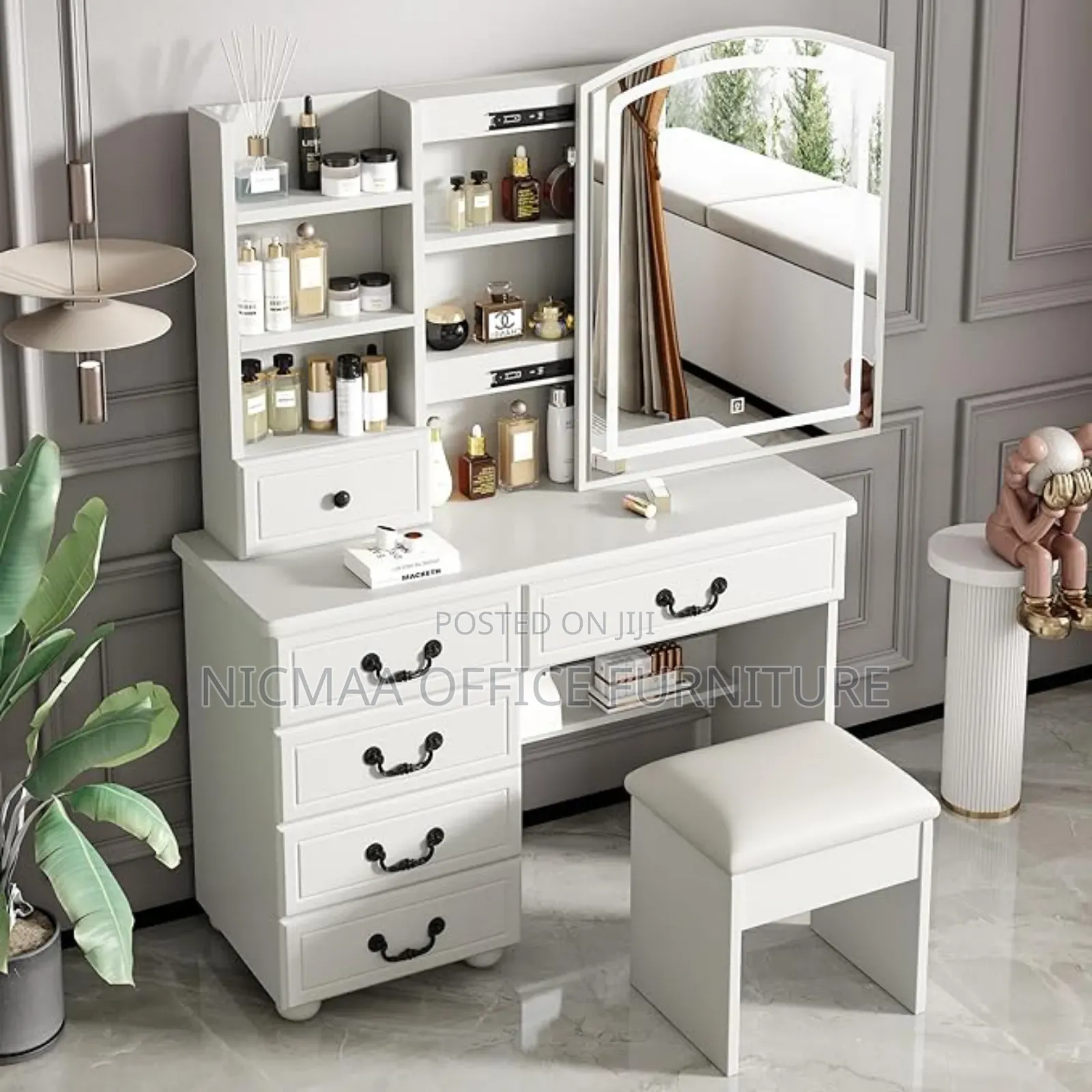 Makeup Dresser Desk With Mirror