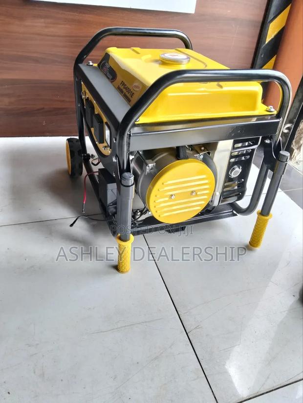 Gasoline Generator - main view