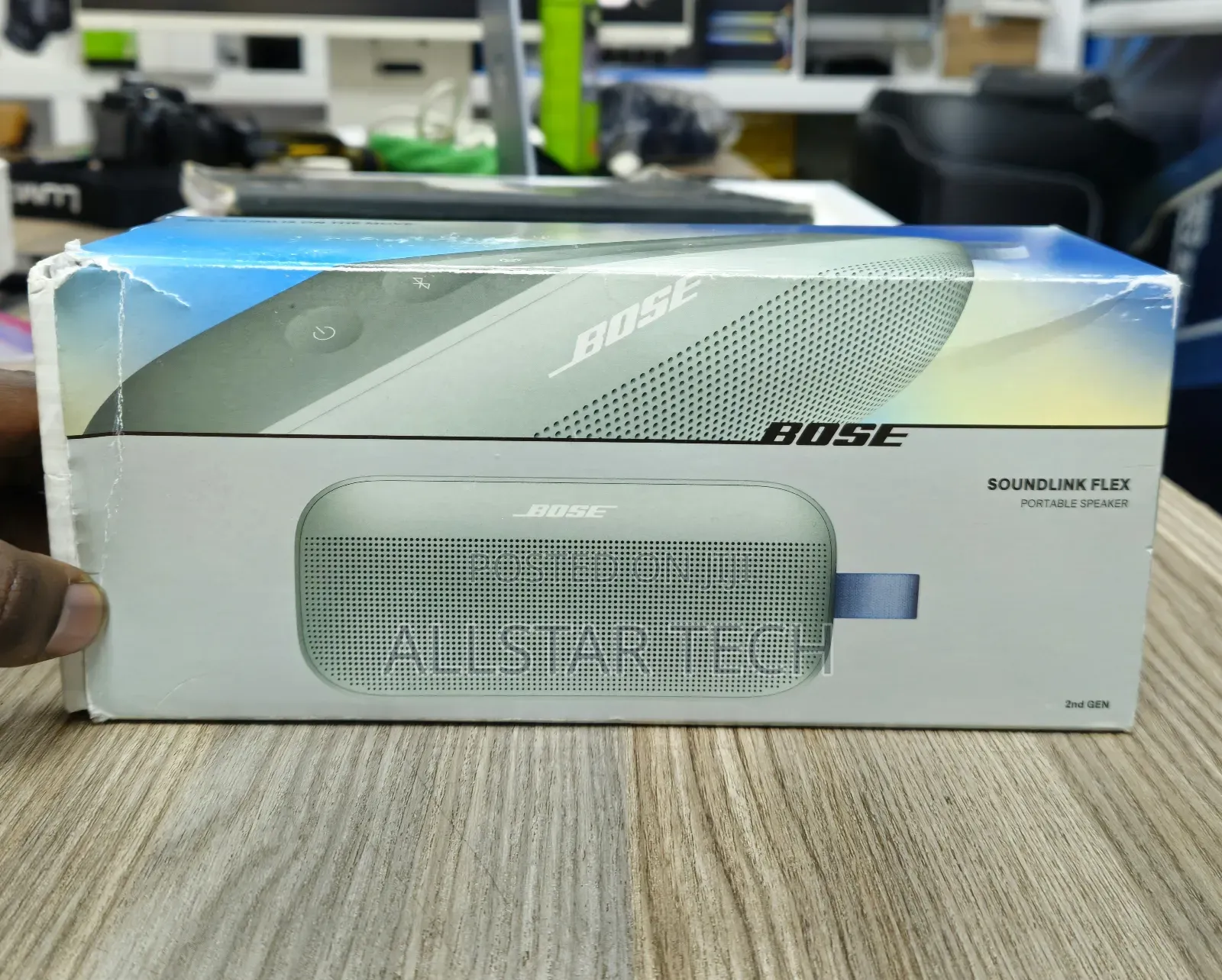 Bose Soundlink Flex Portable Bluetooth Speaker (2nd Gen,)