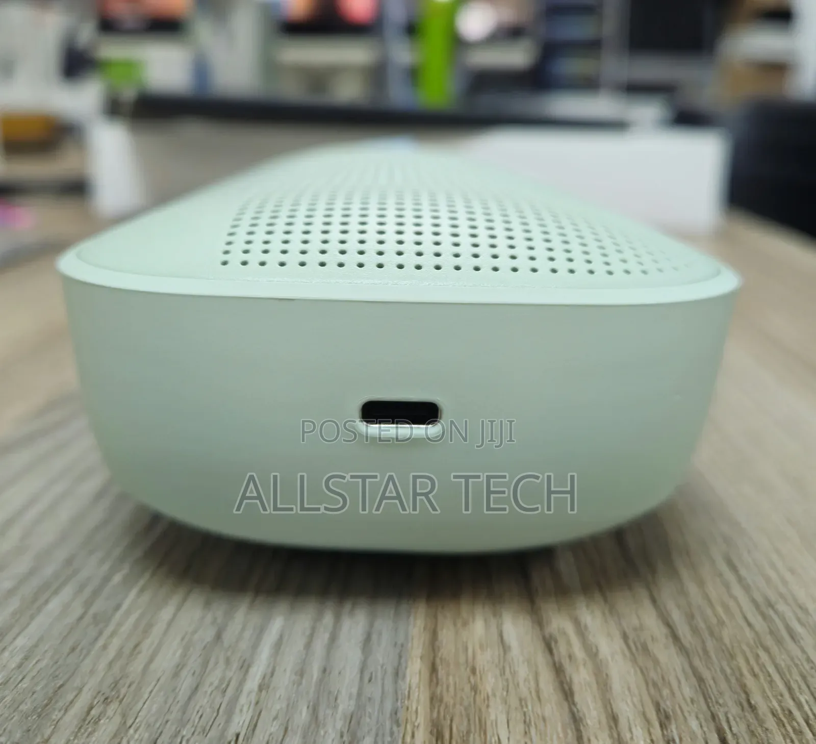 Bose Soundlink Flex Portable Bluetooth Speaker (2nd Gen,)
