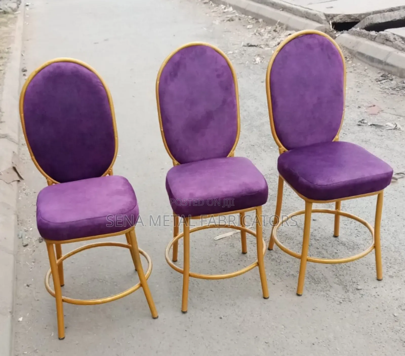 Elegant Purple Velvet Chair