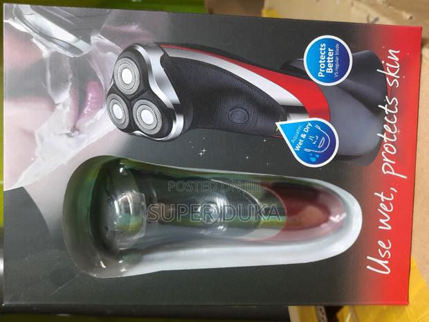 Cordless Smoother.Aquatec 3 Head Rechargeable Shaver