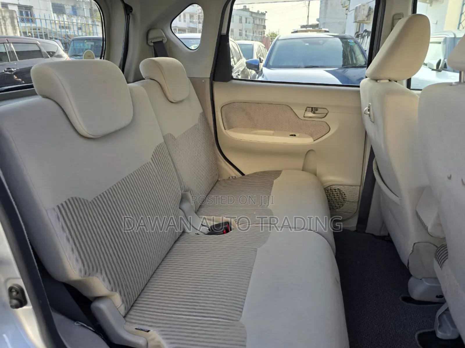 Daihatsu Move 2018 Silver