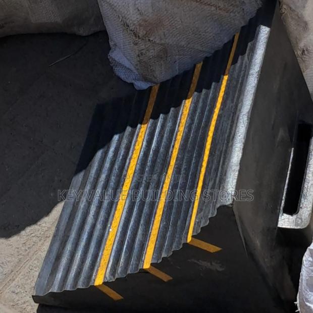 Wheel Stopper-chocks/Wedge - main view