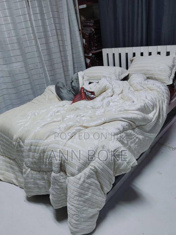 Super Soft Duvet , Bedsheet , Two Pillowcases , 6*7 at 4500 - thumbnail 2