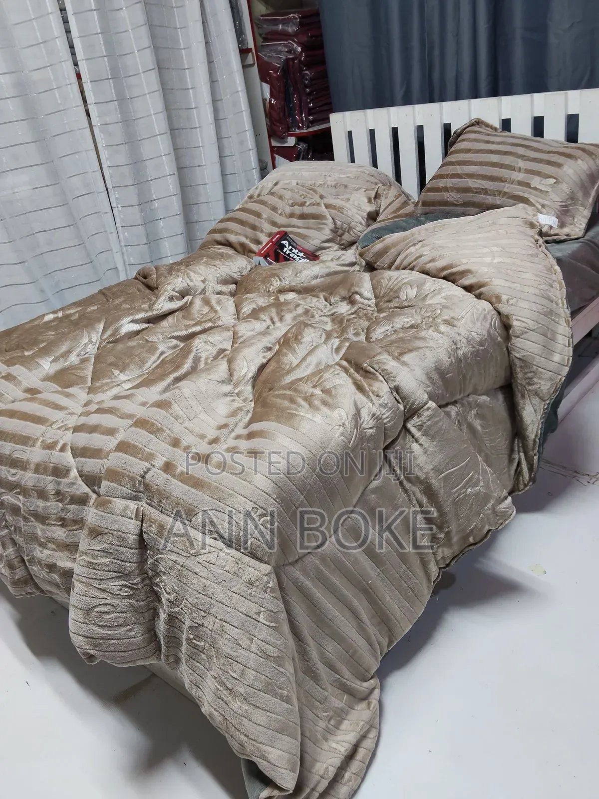 Super Soft Duvet , Bedsheet , Two Pillowcases , 6*7 at 4500