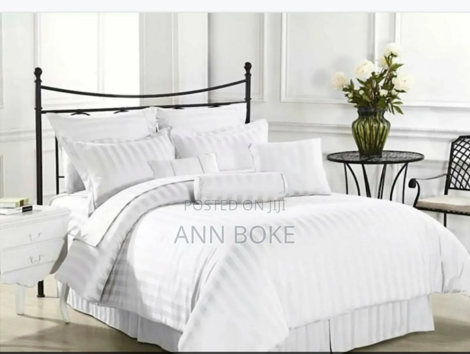 Binded Duvet White Stripes {Super King-}
 One Bedsheet