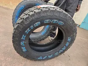 265/65r17 Maxxis