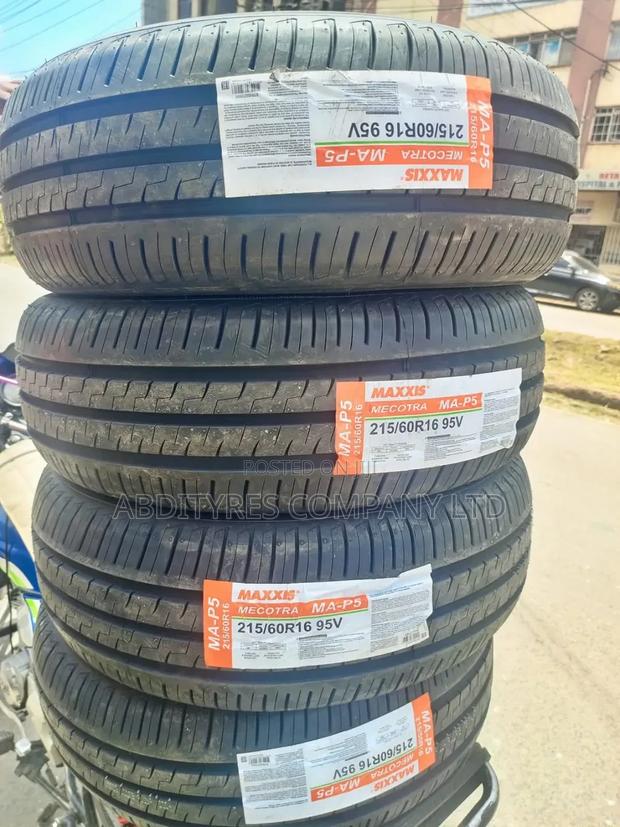 215/60r16 Maxxis - main view