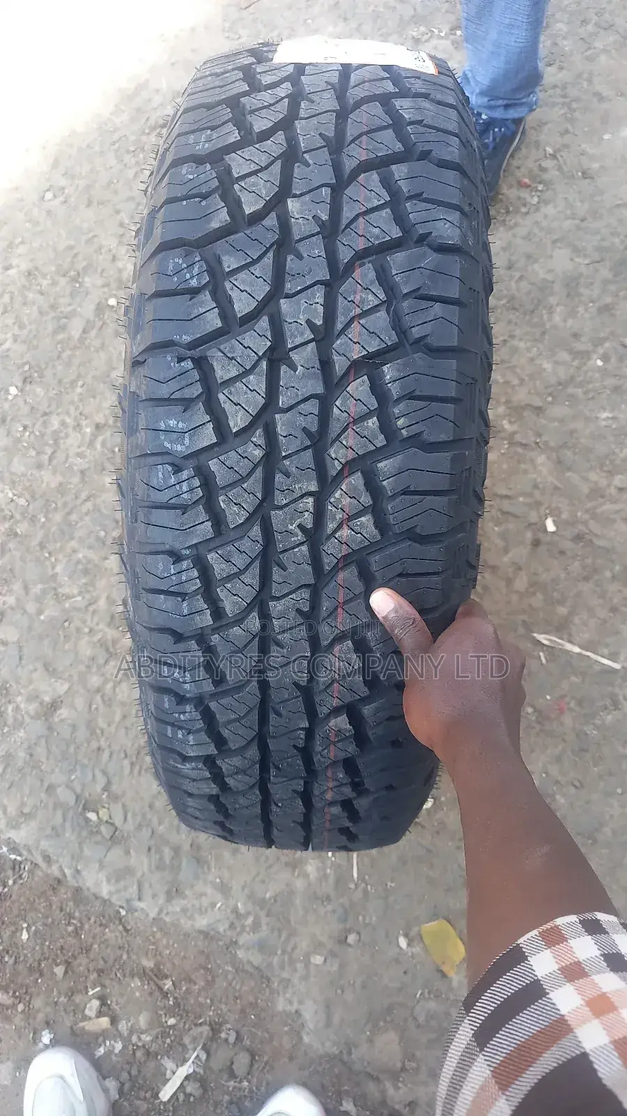 225/65r17 Joyroad