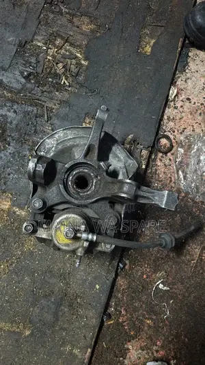 Front Hub Nissan Dayz