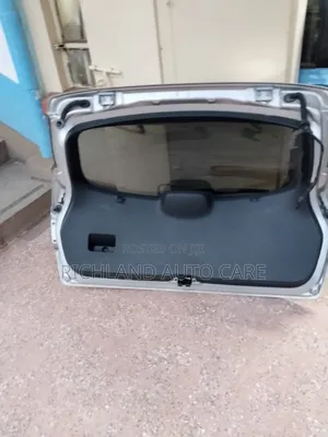 Nissan Dualis Boot