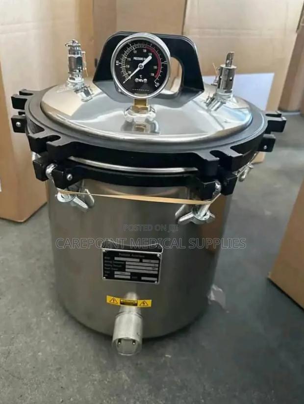 Medical Autoclave 18 Litres.