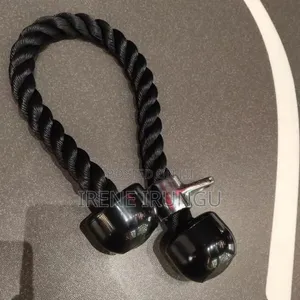 Cross Over Machine Tricep Rope