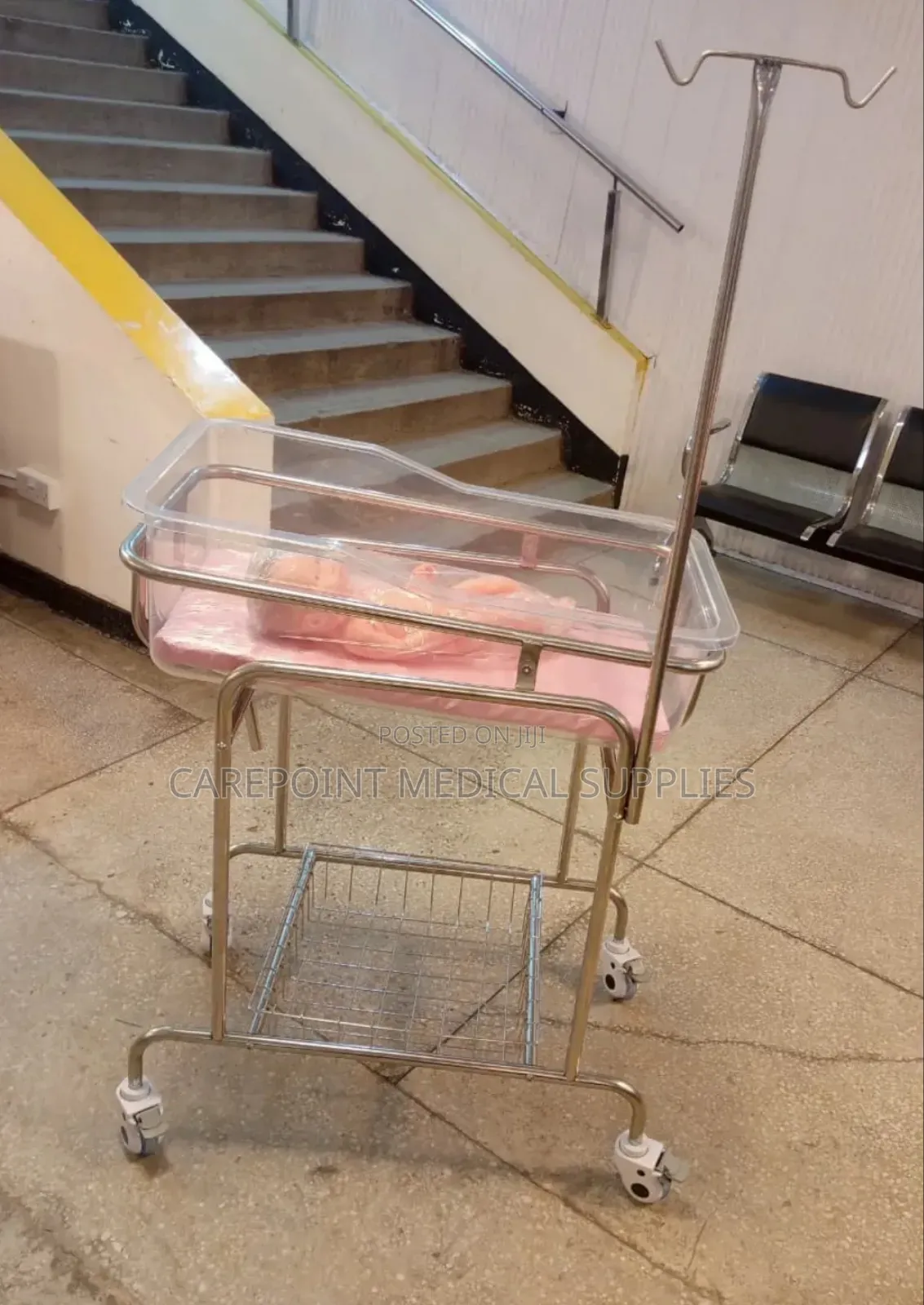 Baby Cot With Drip System